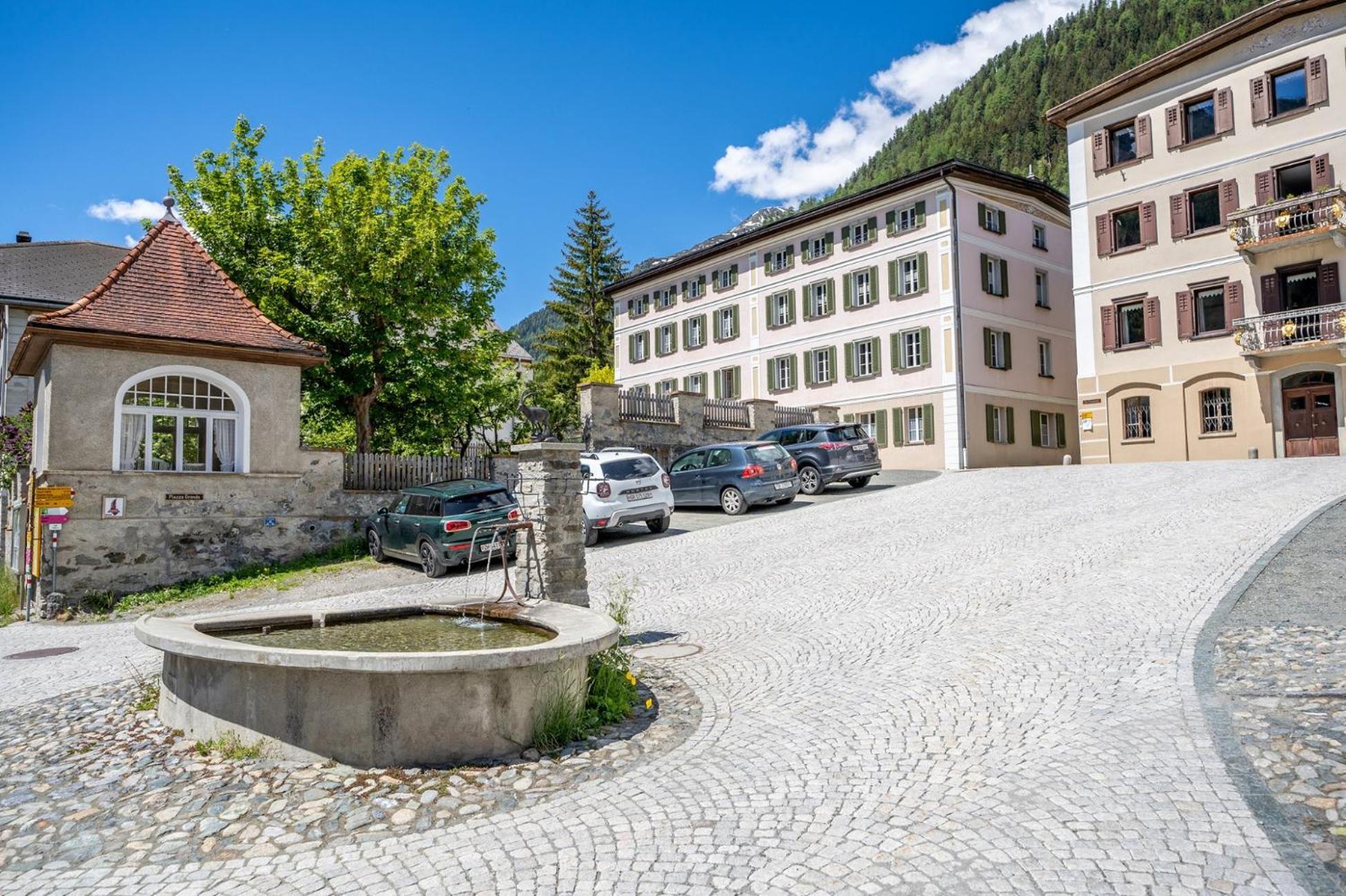 Chasa Plazza Gronda Lägenhet Lavin Exteriör bild