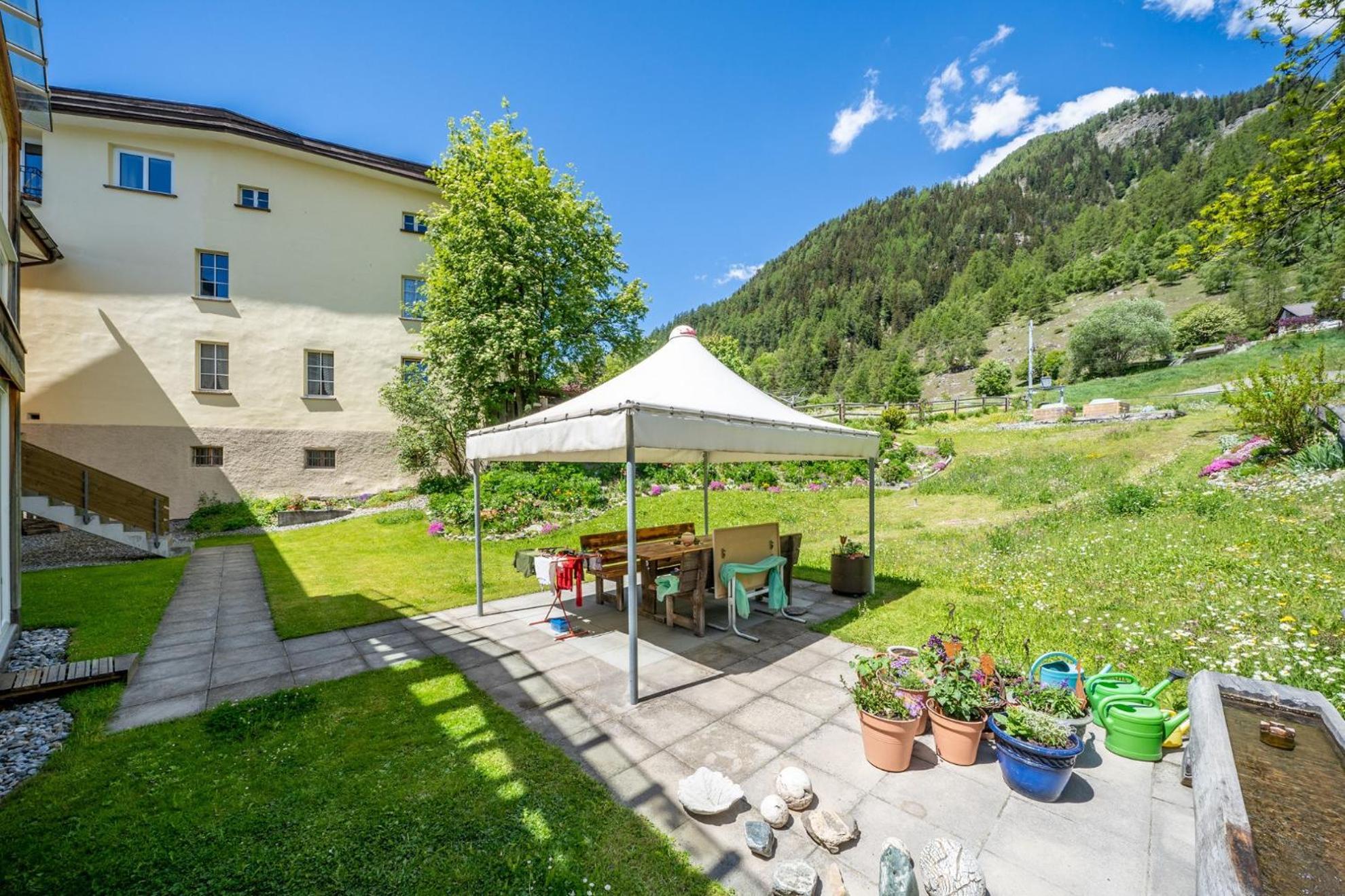 Chasa Plazza Gronda Lägenhet Lavin Exteriör bild